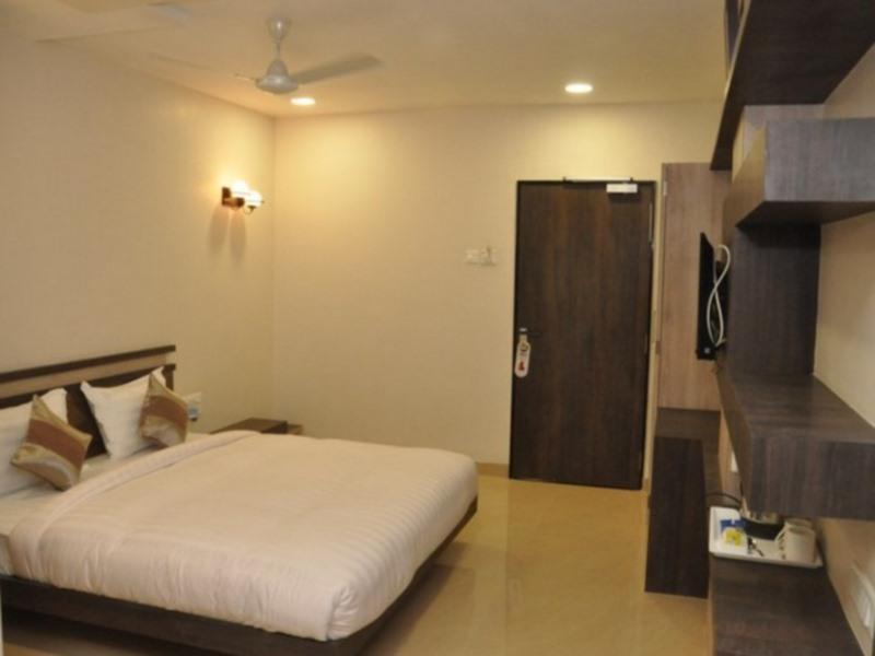 Townhouse Oak Hotel The Sudesh Rāipur Zewnętrze zdjęcie